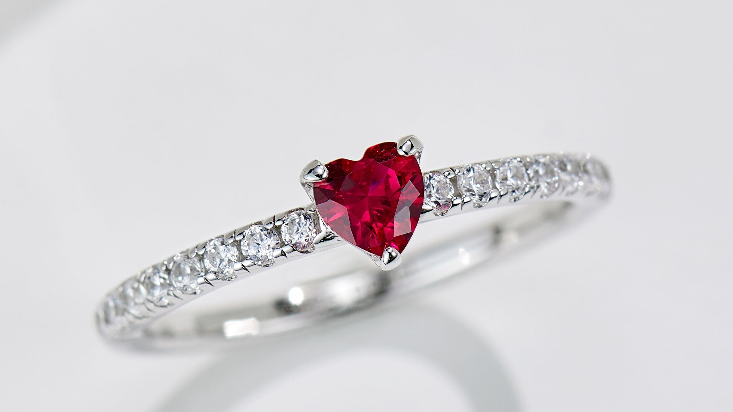 Jewelry Inspiration for Special Occasions: Expressing Love Through Design