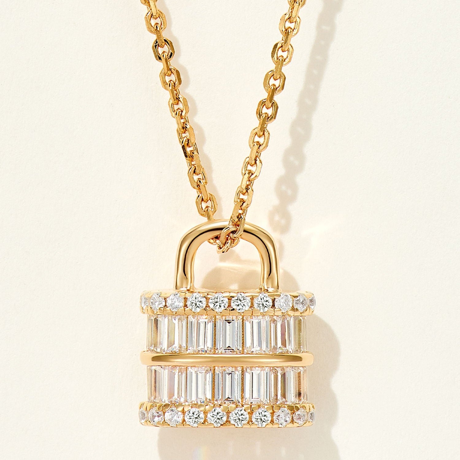 Smart Jewelry Buying Guide: Recommendations for Different Age Groups