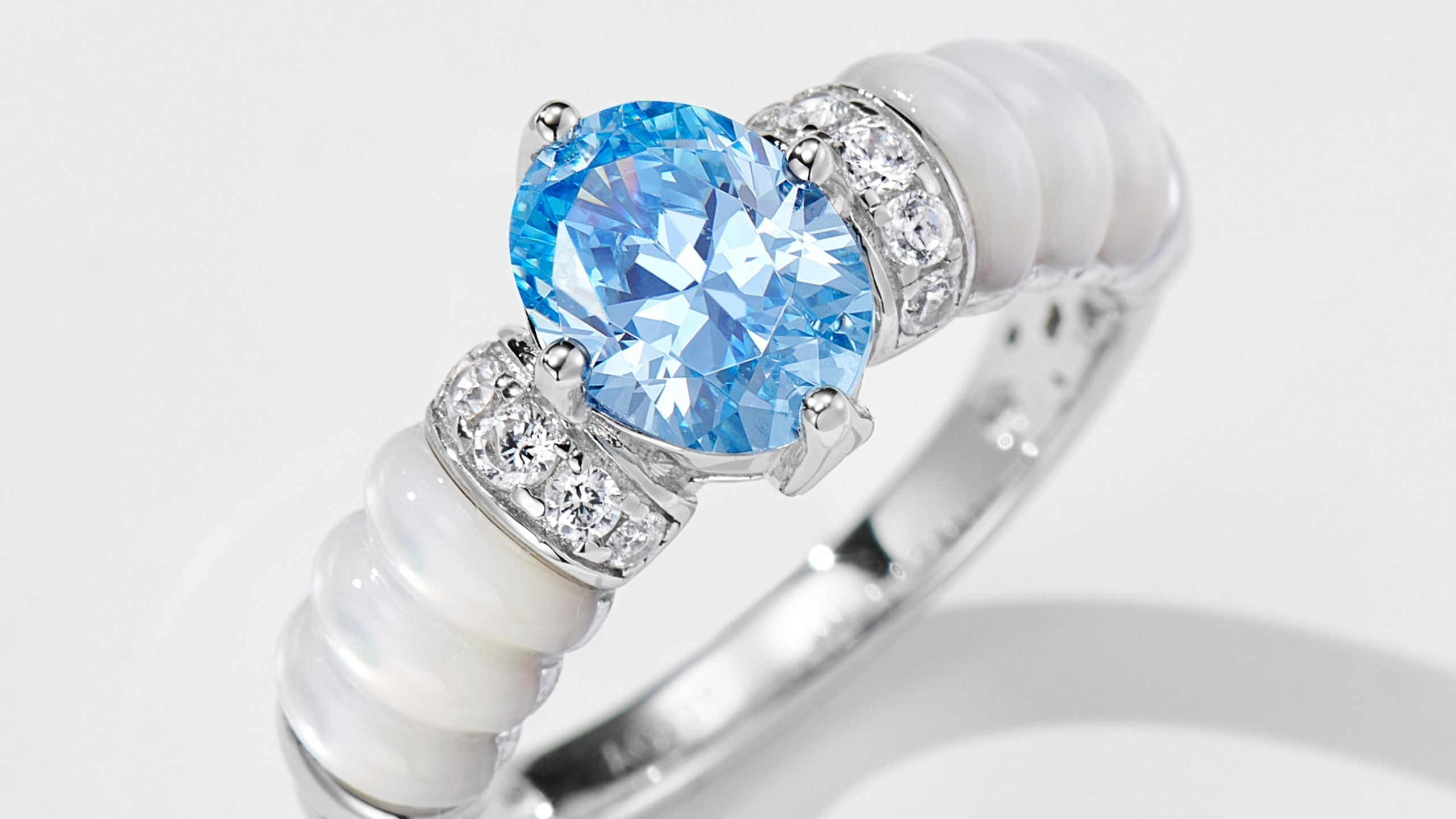 Summer Silver Jewelry Styling Guide: Effortlessly Elevate Your Fashion Game