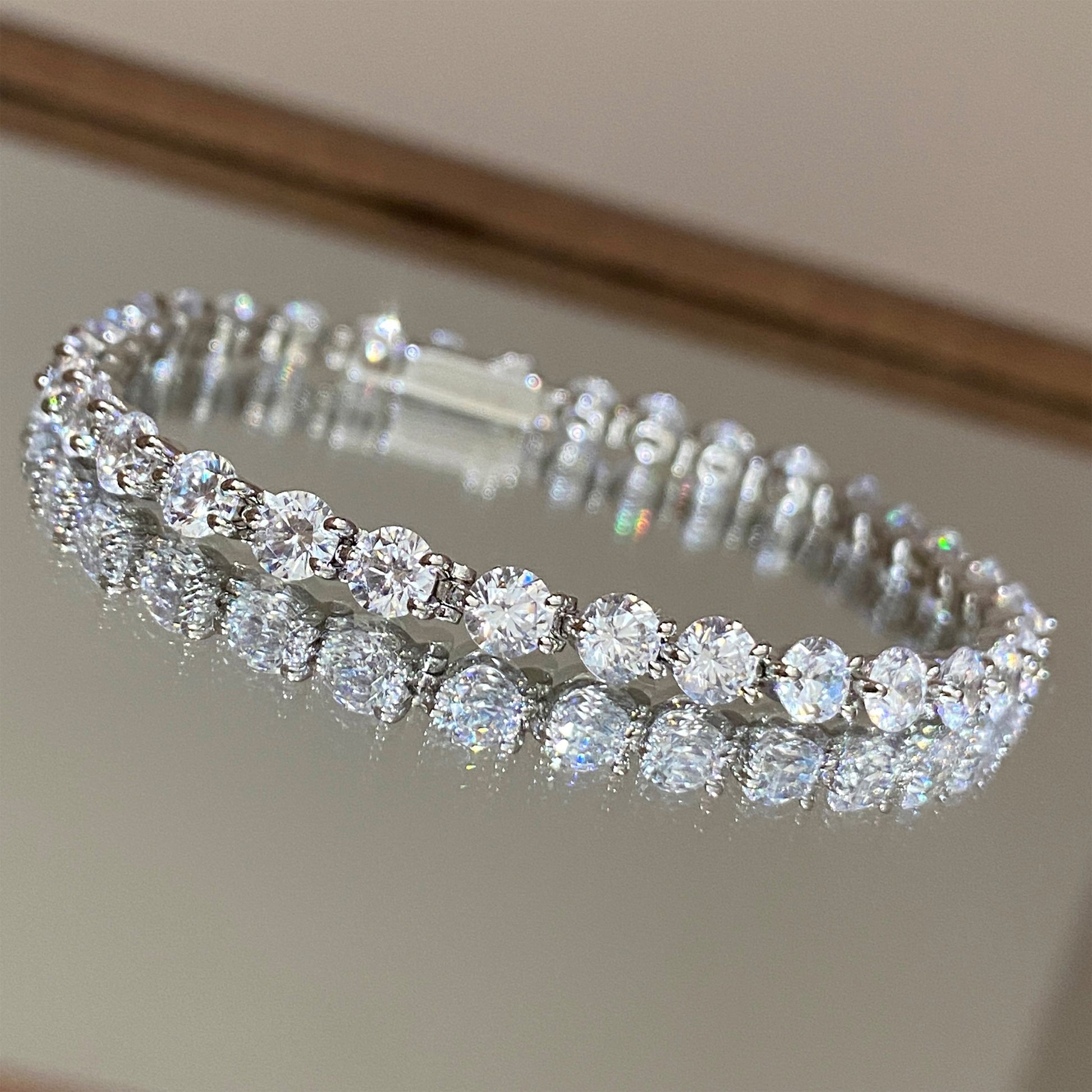 Three-prong Gemstone Bracelet｜Silver Bracelet