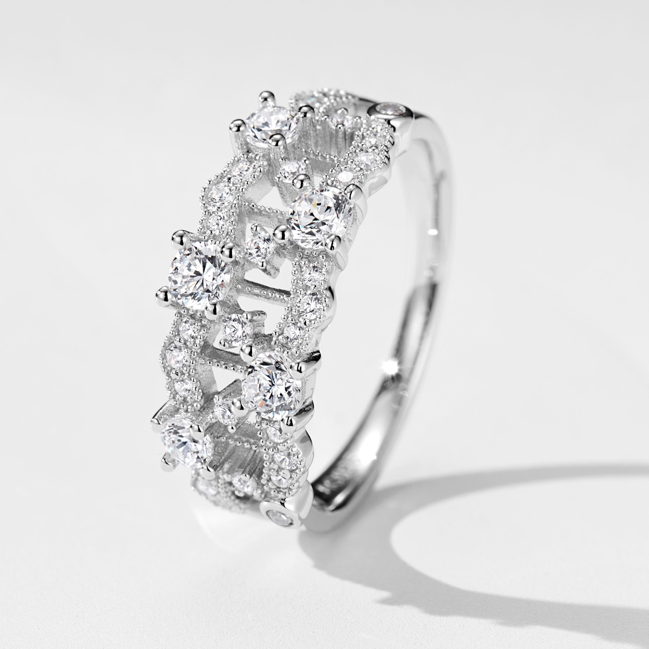Regal Lace Pattern Zircon Ring | Silver Ring