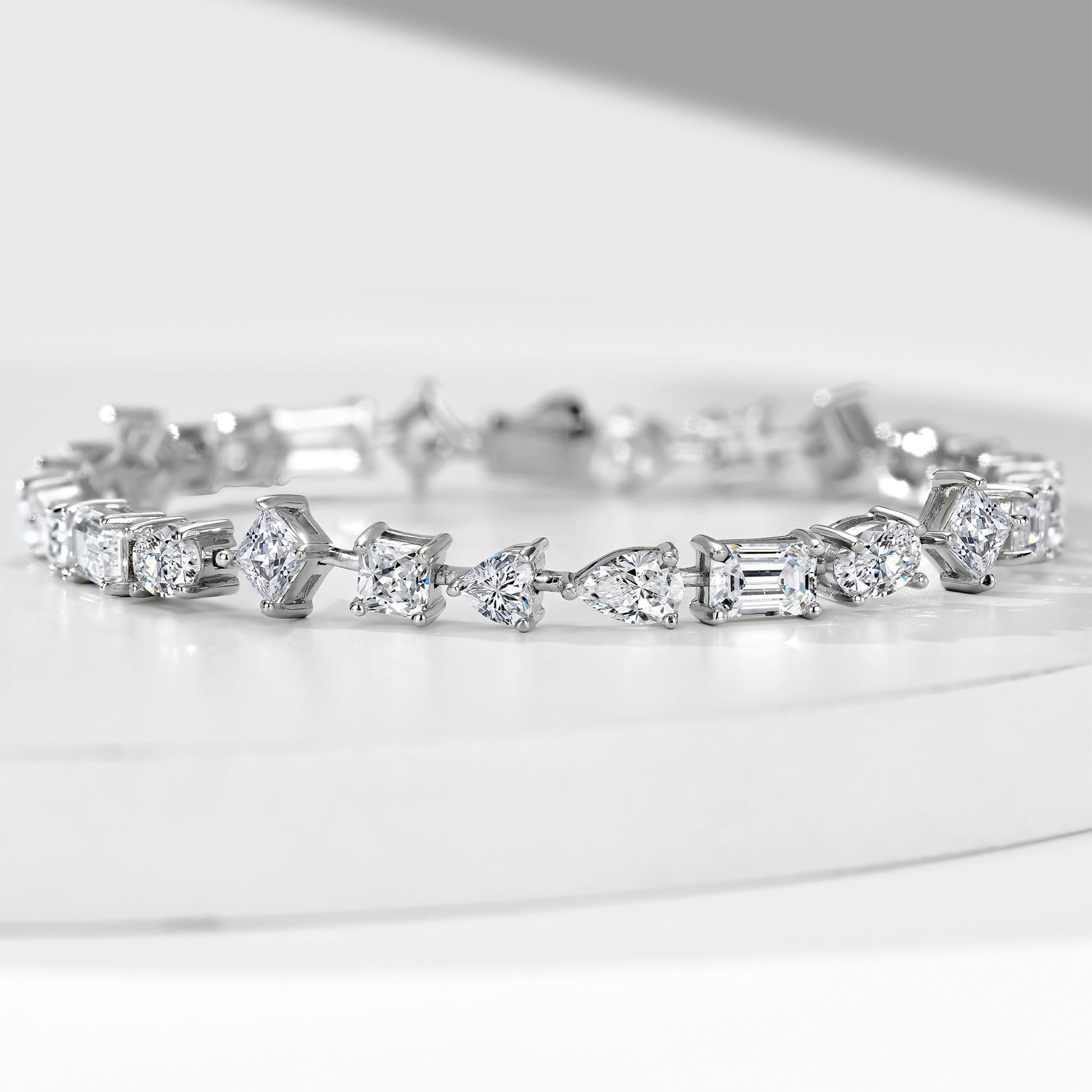 Small Multi-cut Gemstone Bracelet｜Silver Bracelet