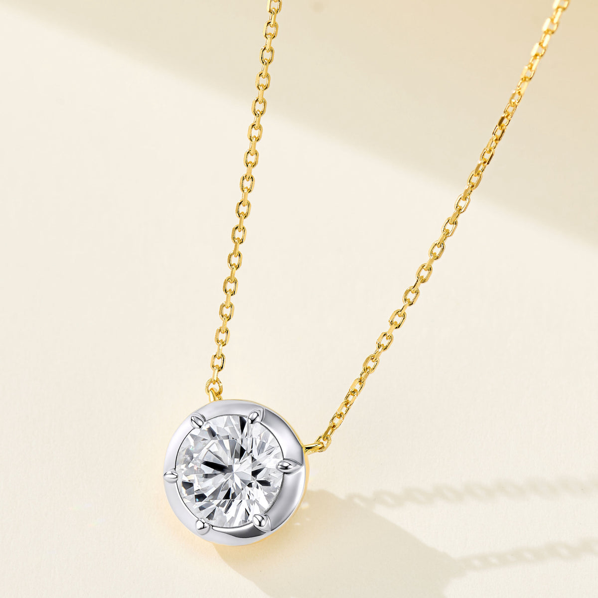 Hailey Round Pendant | Silver Necklace