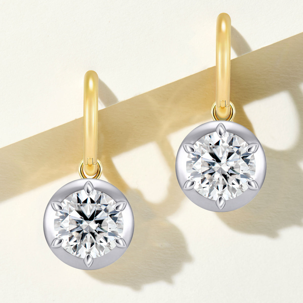 Hailey Round Huggie Earrings｜Silver Earrings