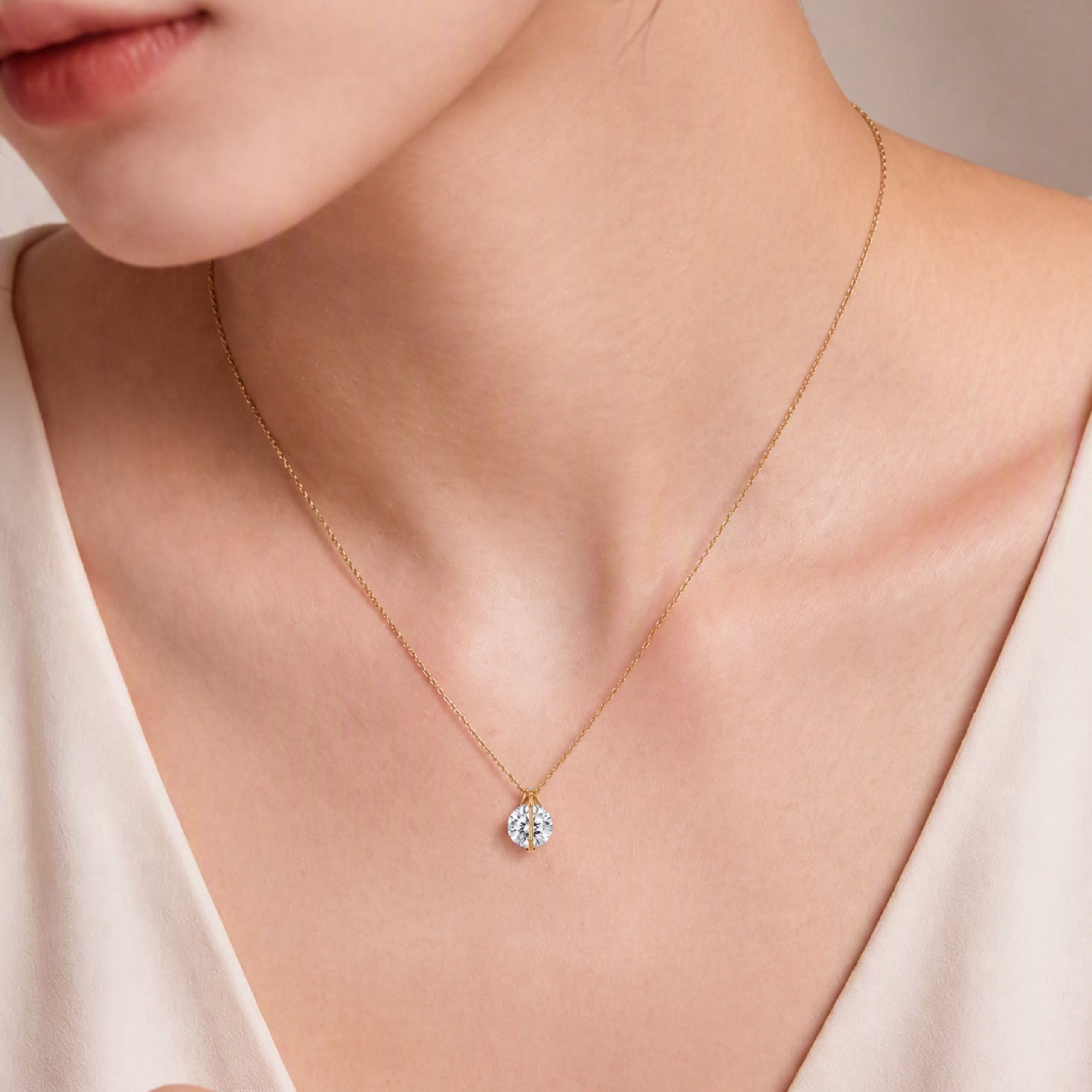 Vivid Sparkling Necklace | Silver Necklace