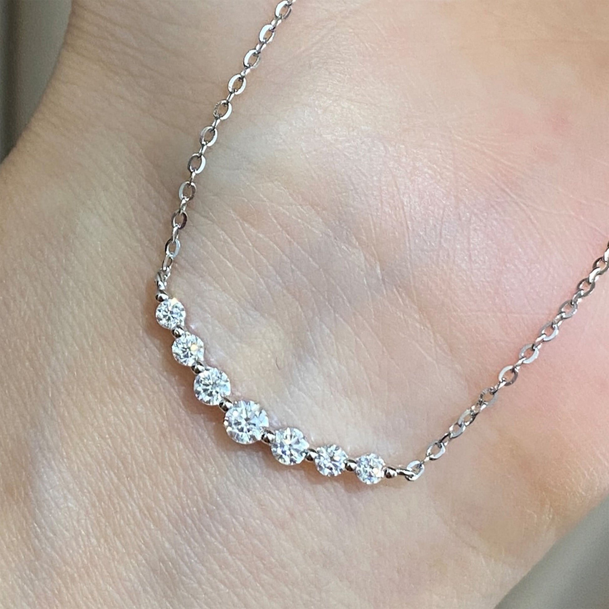 Moissanite Simple Smile Necklace
