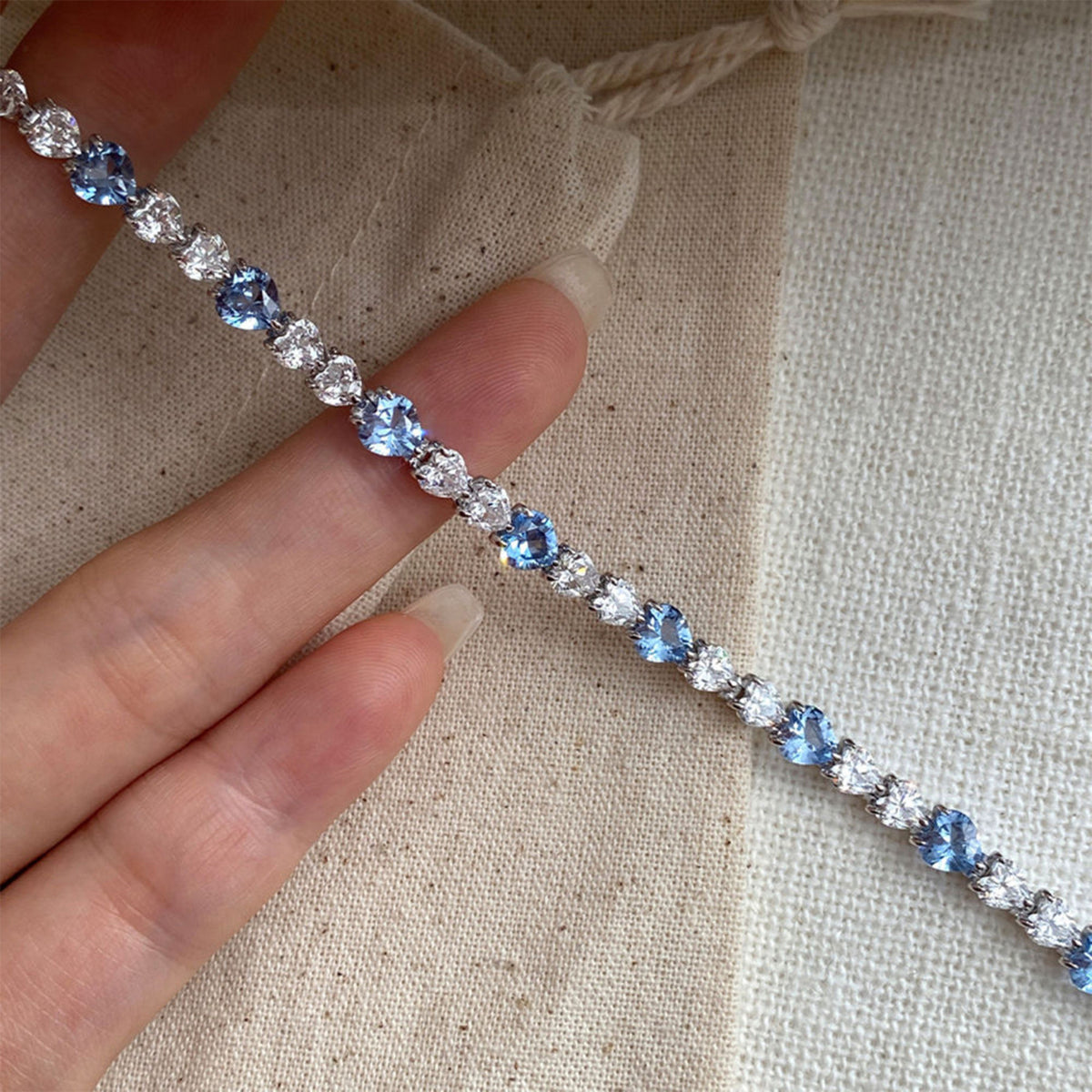 Blue Gemstone Heart Bracelet ｜Silver Bracelet