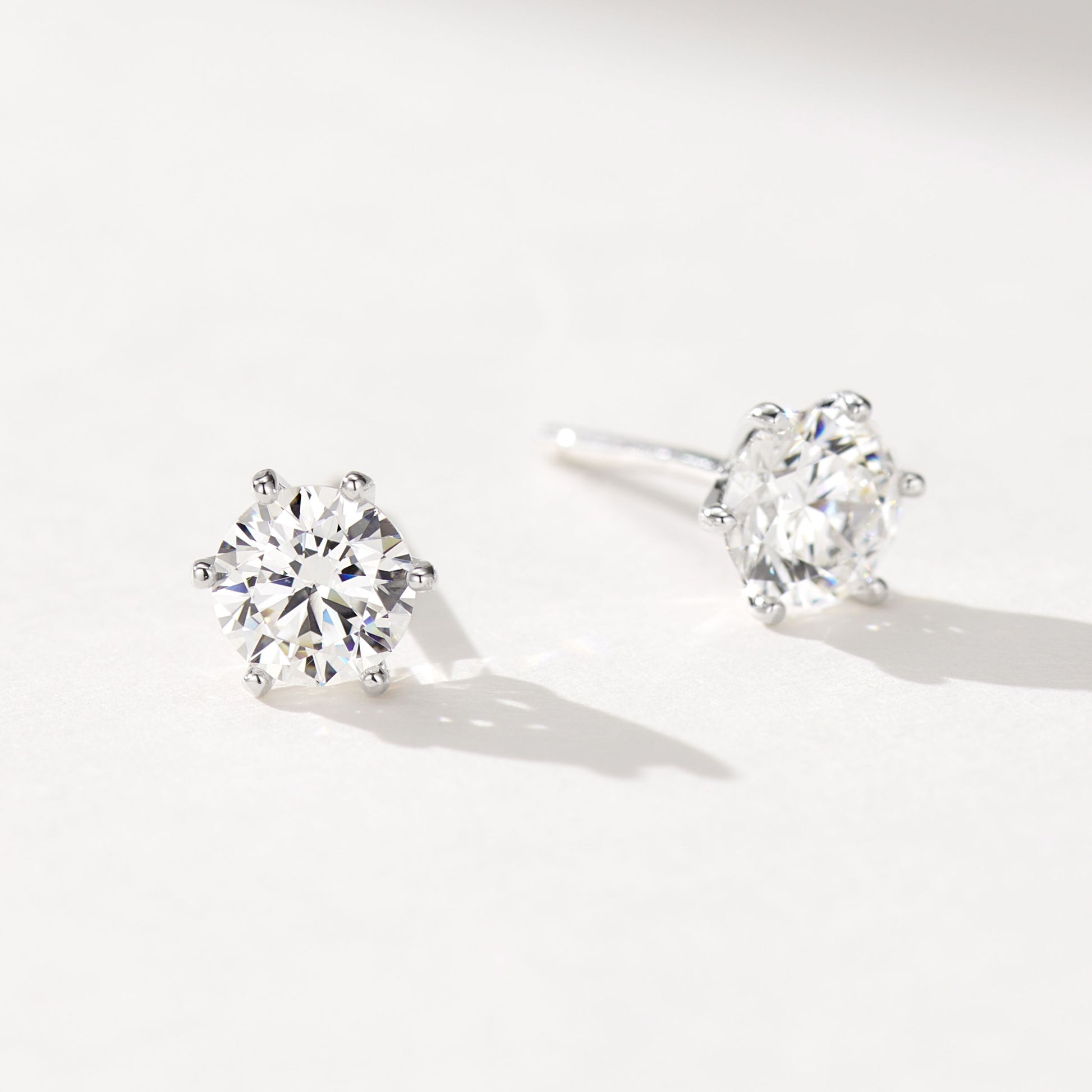 Minimalist Round Brilliant EarStuds  | Silver Earrings