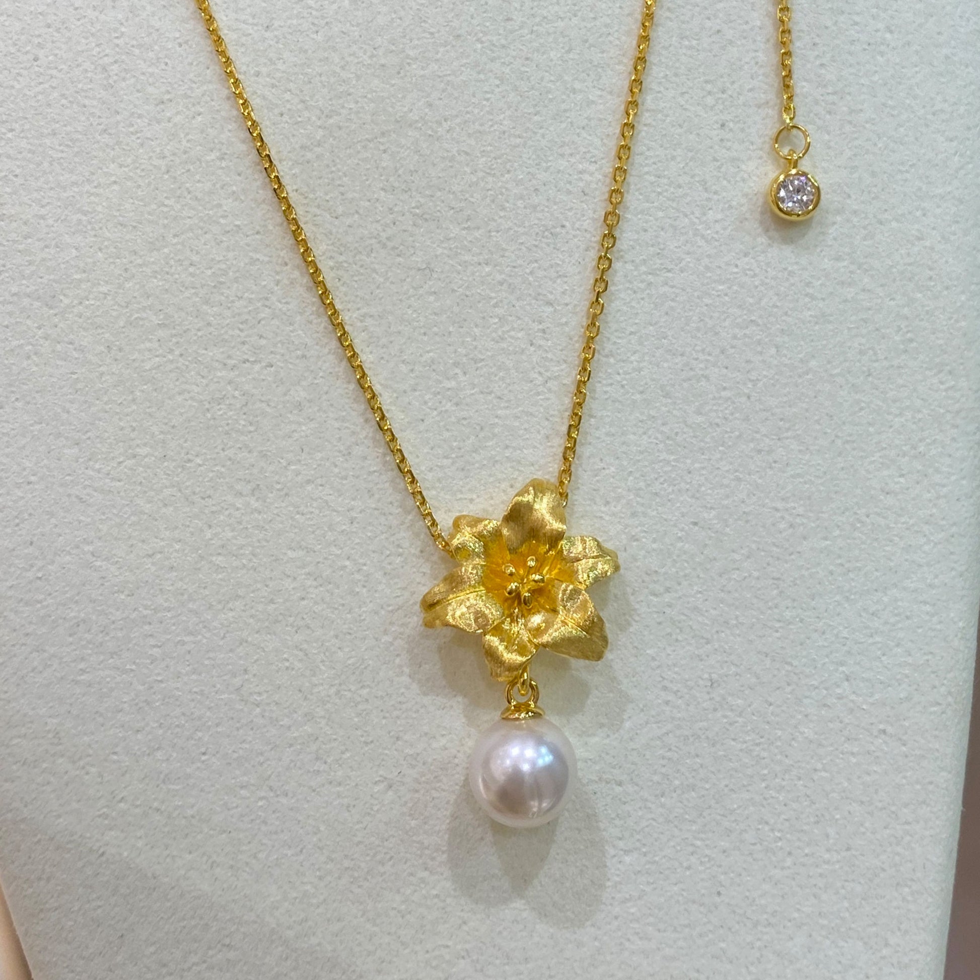 Flower Necklace with Pear Drop  | Silver Necklace