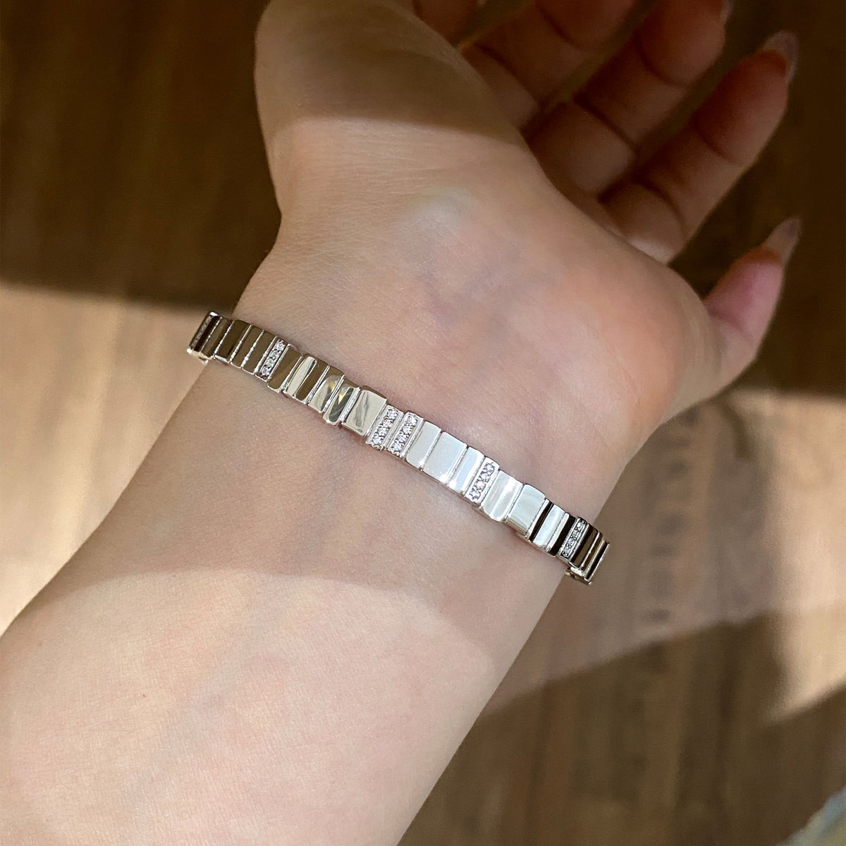 Piano Link Inlaid Zircon Bangle | Silver Bracelet