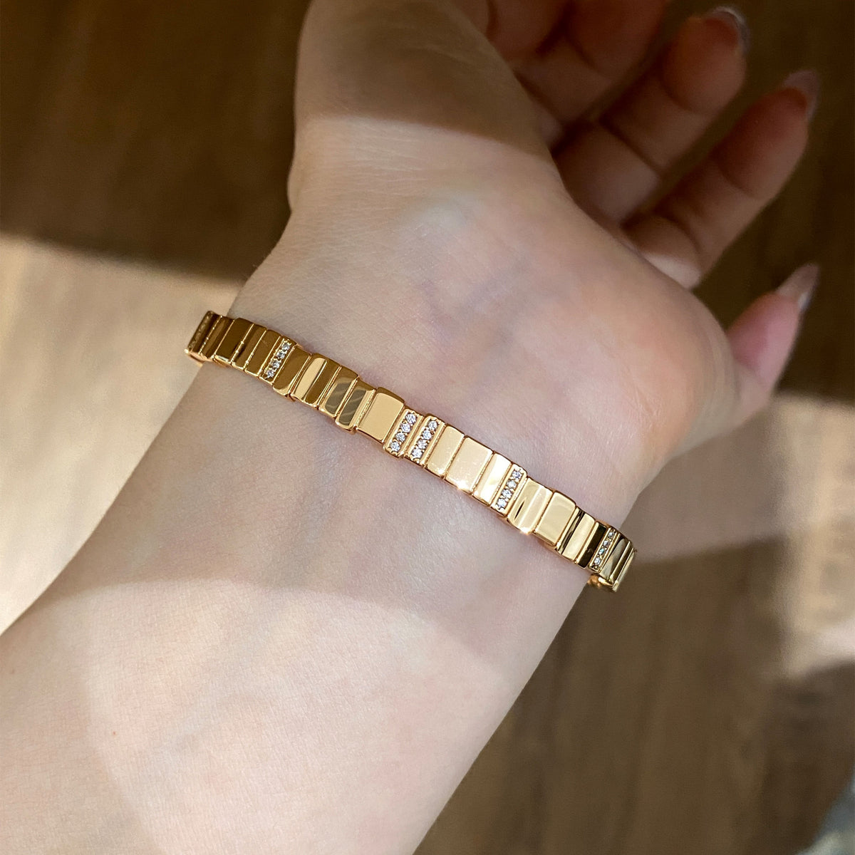 Piano Link Inlaid Zircon Bangle | Silver Bracelet