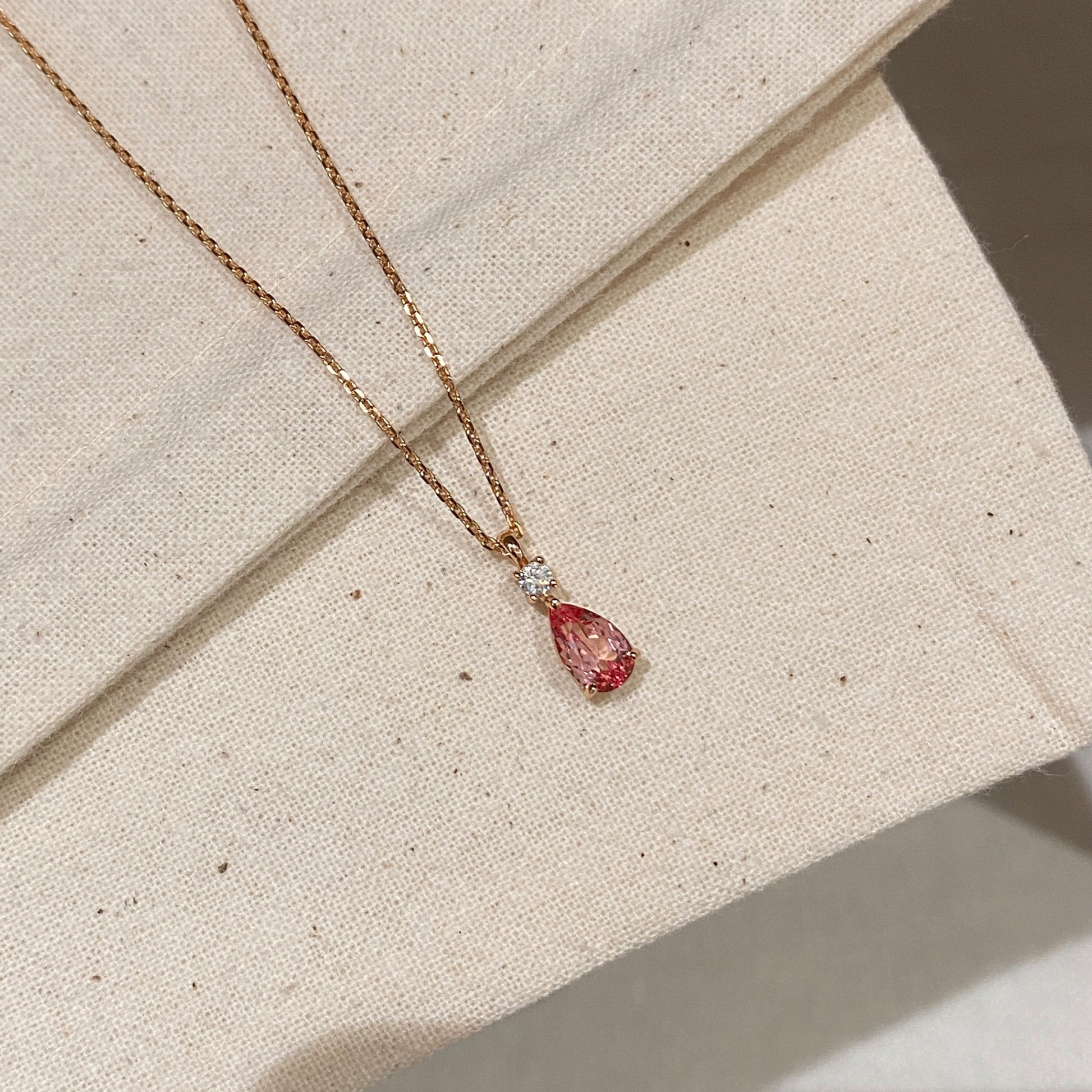 Lab-Grown Padparadscha Teardrop Necklace｜Silver Necklace
