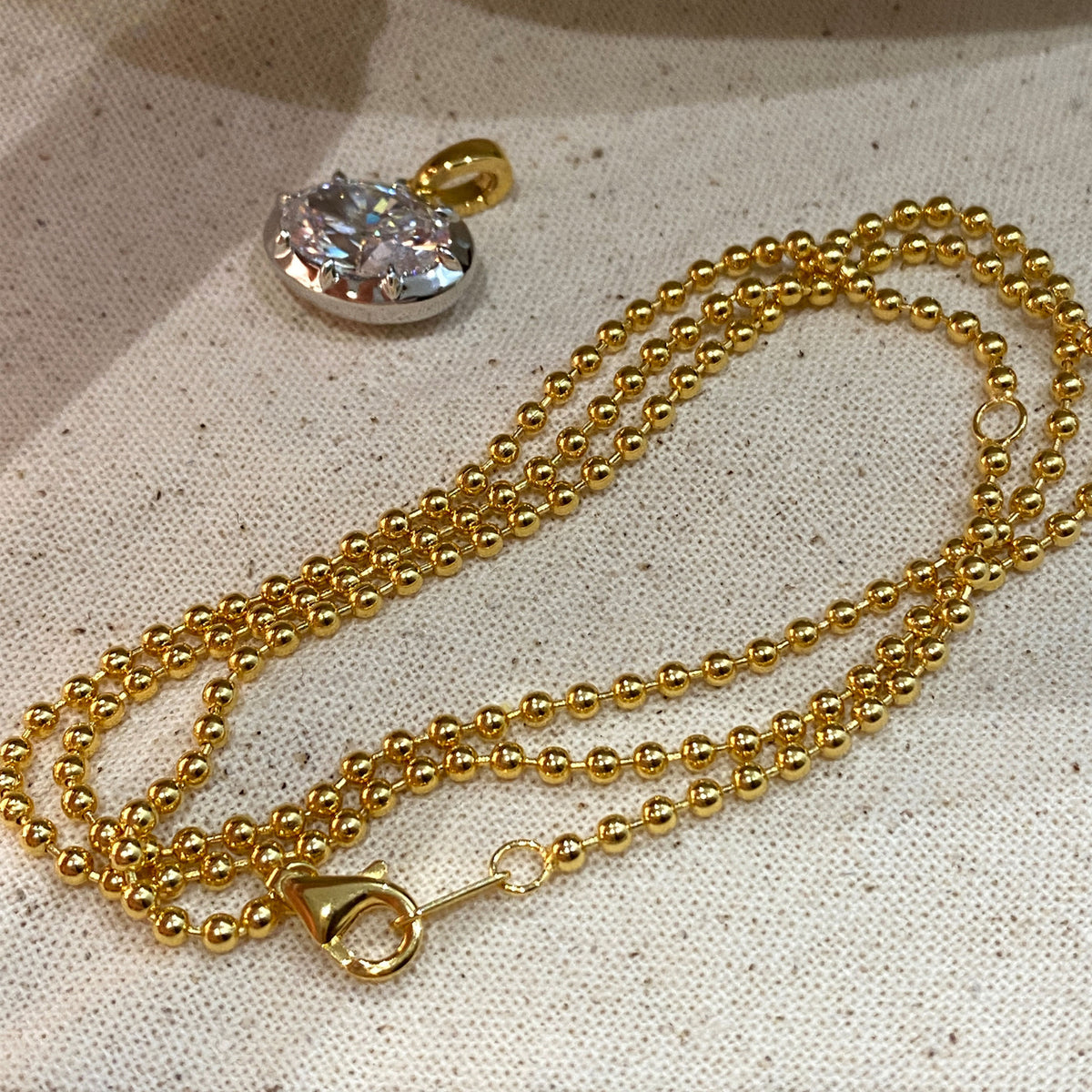 Hailey Vintage Oval Pendant | Silver Necklace