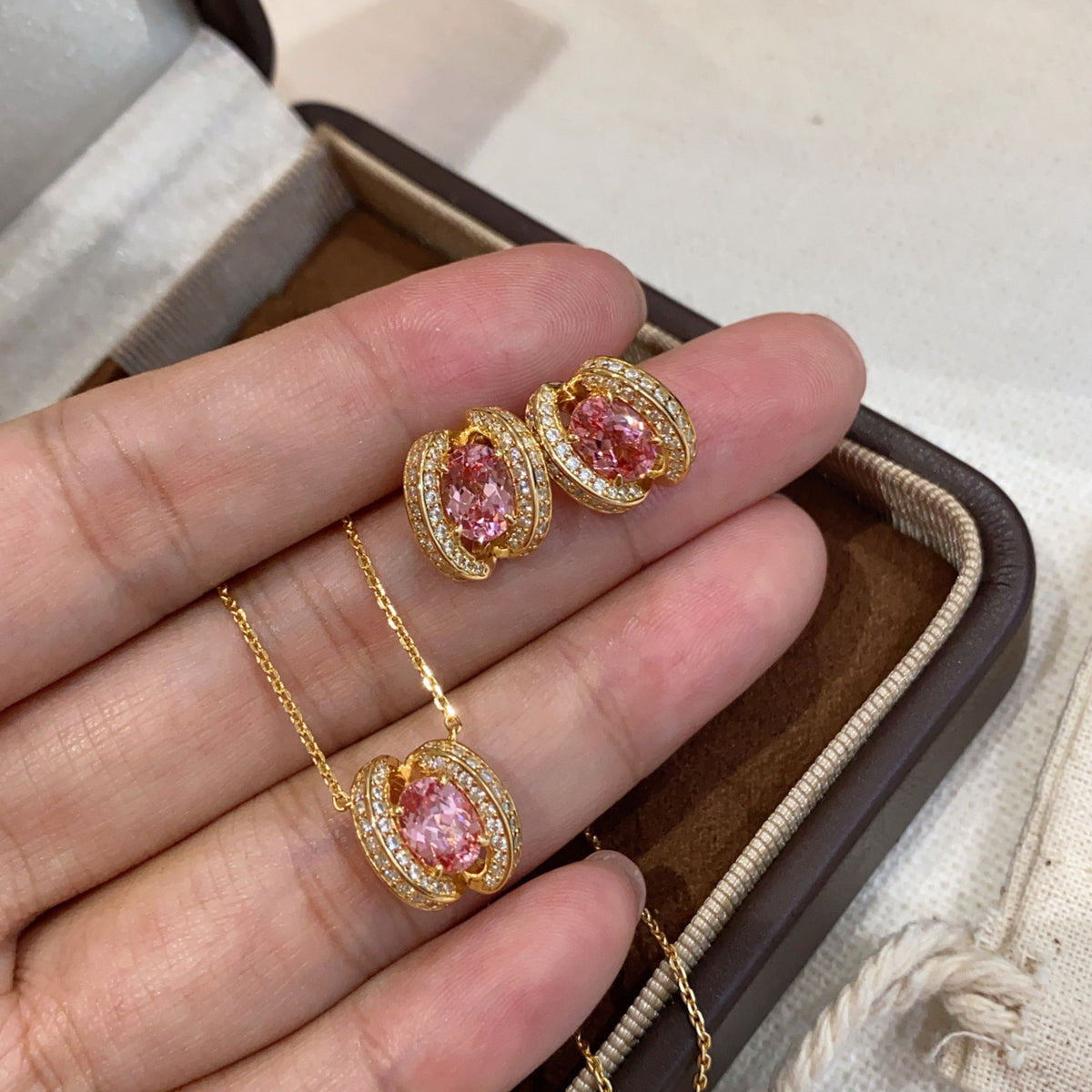Lab-Grown Padparadscha Oval Necklace | Silver Necklace