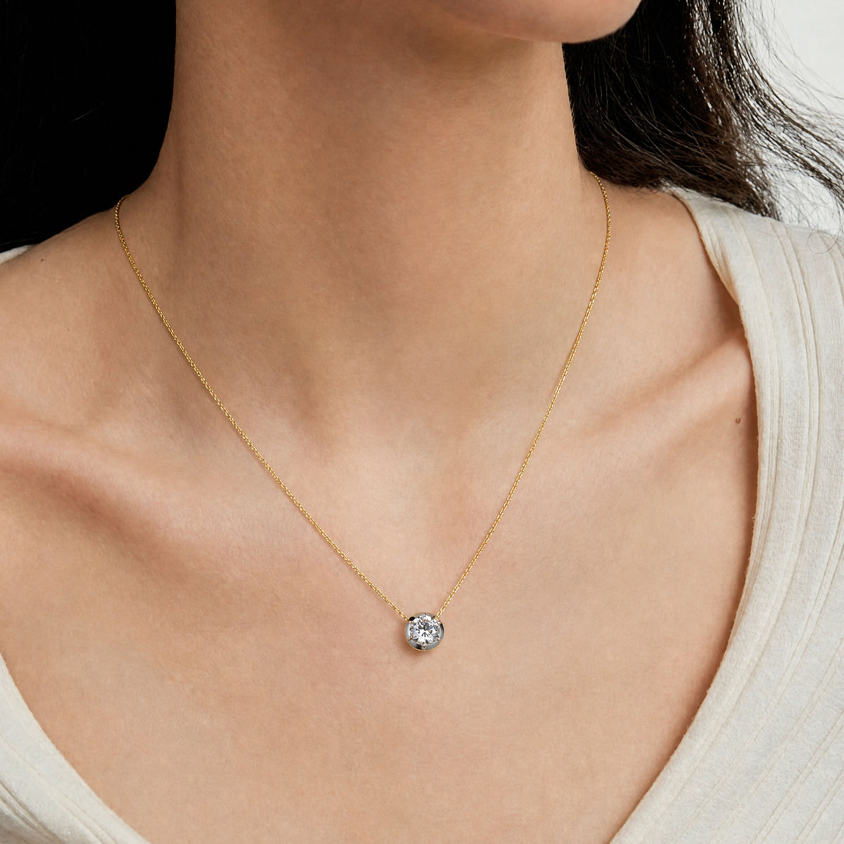 Hailey Round Pendant | Silver Necklace